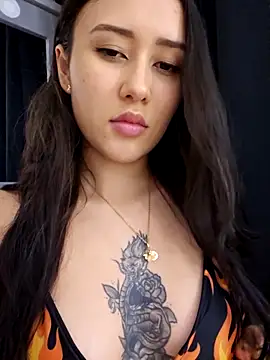 Snapshot of Selena_blake chatting on 11/28/25, 11:51 Selena blake online show from 11/28/25, 11:51