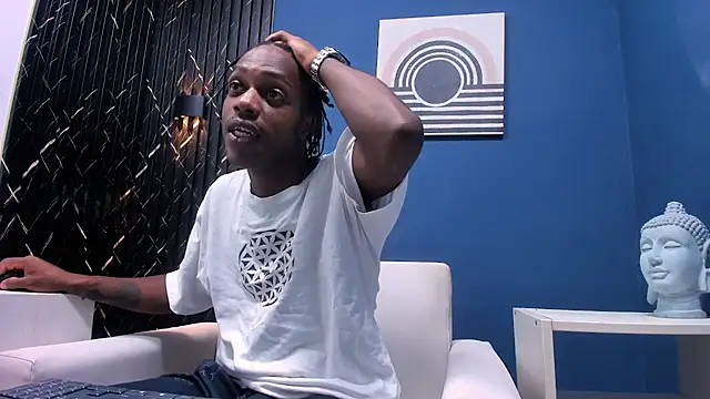 LarryCollin online show from 02/02/25, 10:46