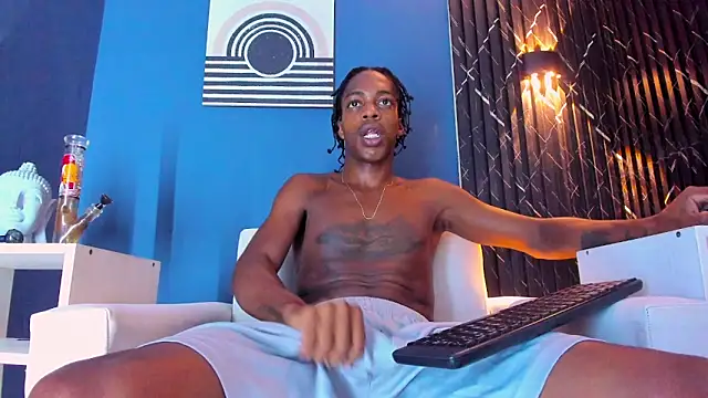 LarryCollin online show from 02/04/25, 10:00