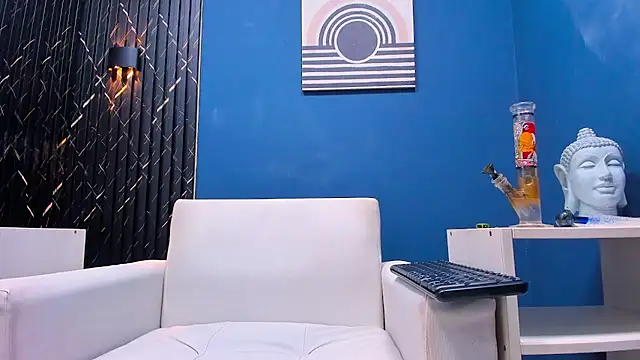 LarryCollin online show from 02/05/25, 06:35