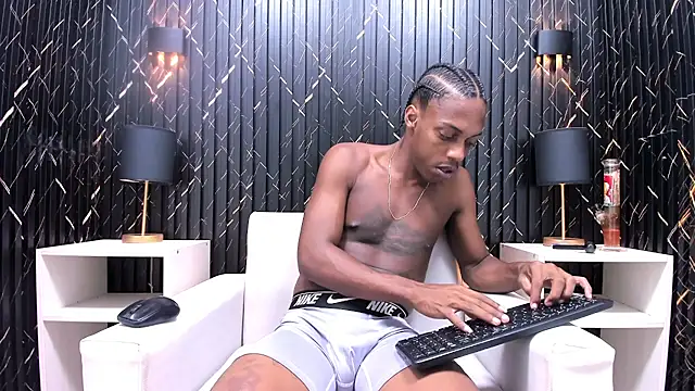 LarryCollin online show from 02/20/25, 09:44