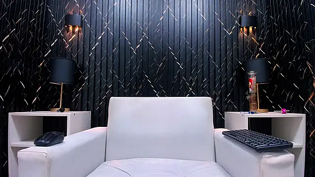 LarryCollin online show from 02/21/25, 04:18
