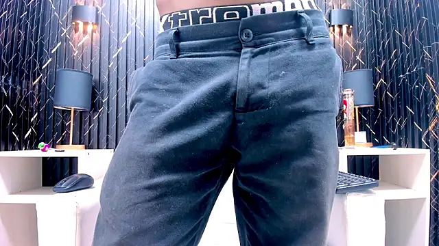 LarryCollin online show from 02/23/25, 06:07