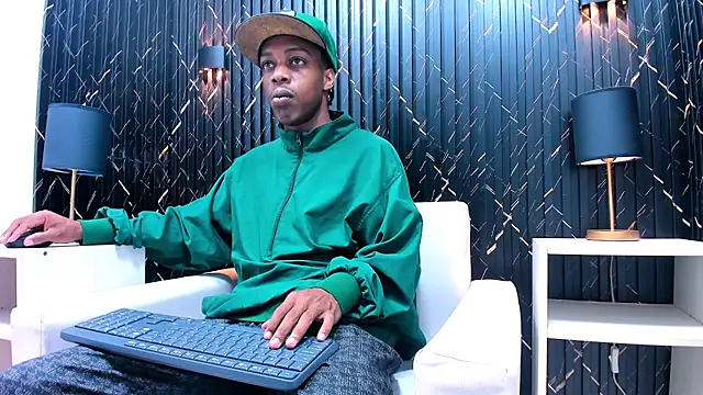 LarryCollin online show from 02/26/25, 01:53