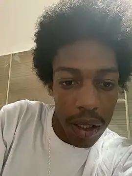 LarryCollin online show from 03/12/25, 09:44