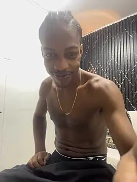 LarryCollin online show from 03/18/25, 04:04