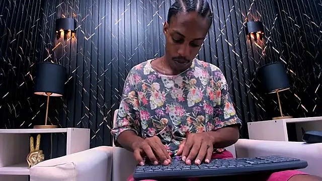 LarryCollin online show from 03/19/25, 10:11