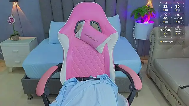 Snapshot of angelica_dymond chatting on 11/07/25, 12:16 angelica dymond online show from 11/07/25, 12:16