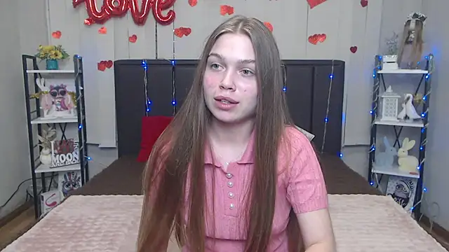 LaraPika online show from 05/11/26, 05:35