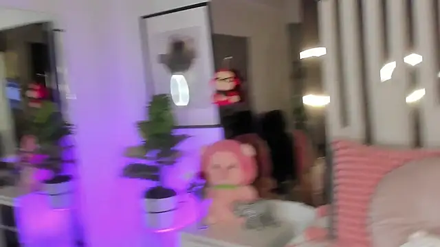 Kitty Eliffe online show from 10/02/25, 09:33