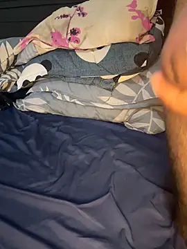 Snapshot of DragonLover_93 chatting on 12/13/25, 08:04 DragonLover 93 online show from 12/13/25, 08:04