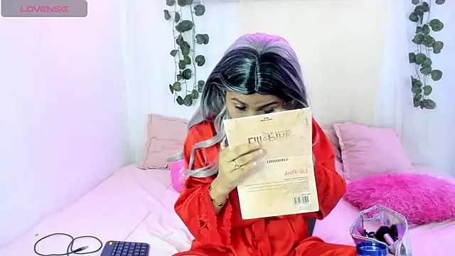 catalina and roger online show from 09/22/25, 10:12