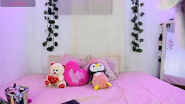 catalina and roger online show from 10/08/25, 09:34