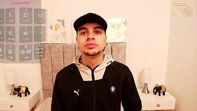 Snapshot of Amadeo_Wild chatting on 01/23/25, 02:39 Amadeo Wild online show from 01/23/25, 02:39