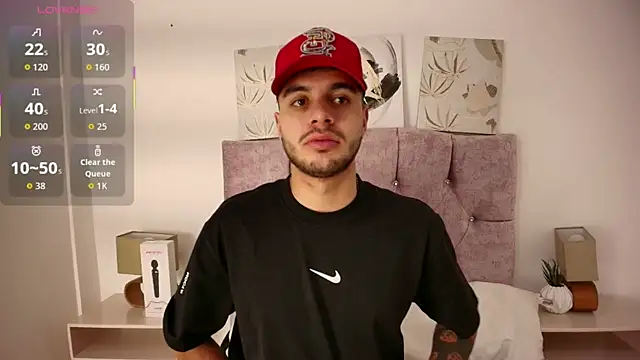 Snapshot of Amadeo_Wild chatting on 09/14/25, 08:52 Amadeo Wild online show from 09/14/25, 08:52