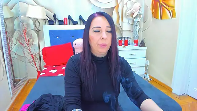 LauraSin online show from 01/20/25, 04:21