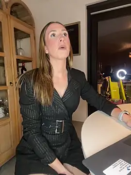 lola tentatiion online show from 02/21/25, 08:38