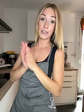 lola tentatiion online show from 09/18/25, 07:21