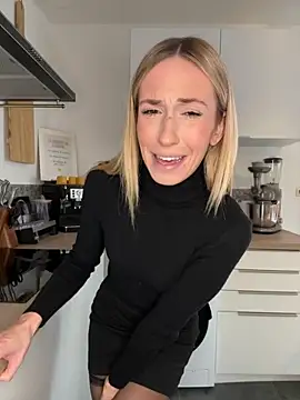 lola tentatiion online show from 10/09/25, 07:17