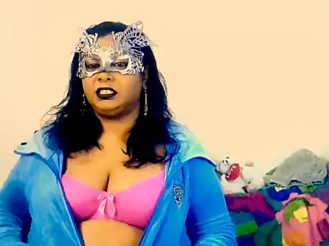 Snapshot of Mysterylady143 chatting on 11/06/25, 06:42 Mysterylady143 online show from 11/06/25, 06:42