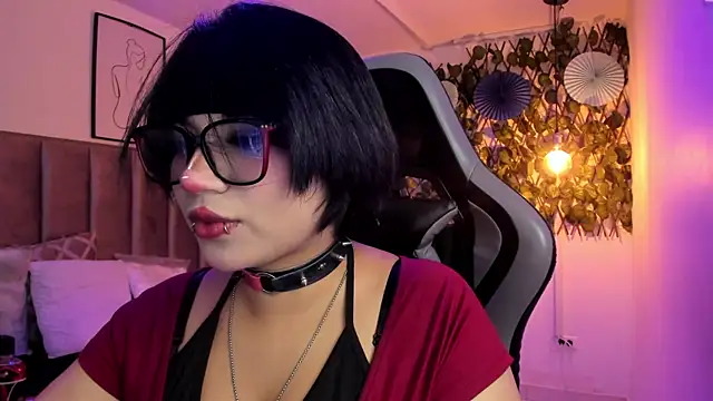 Kitty Gang online show from 04/28/26, 02:27