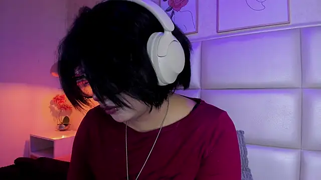 Kitty Gang online show from 07/18/26, 04:55
