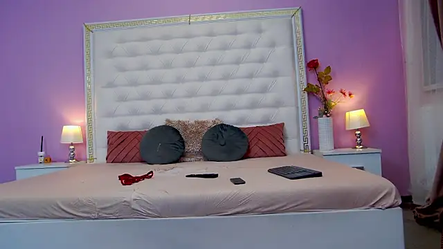 Lenna Paul online show from 09/29/25, 04:06