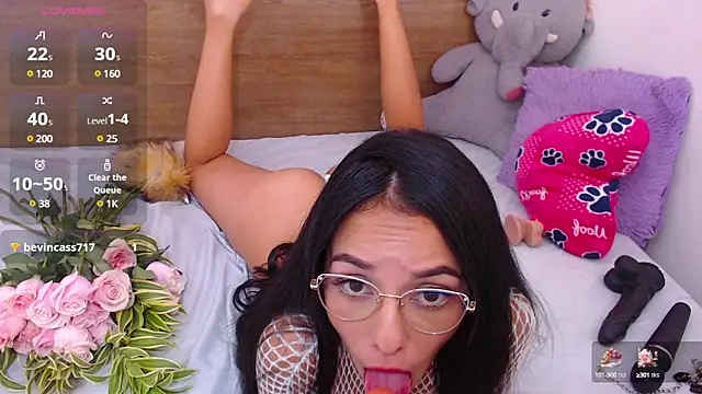 MichellRose7 online show from 02/12/25, 12:27