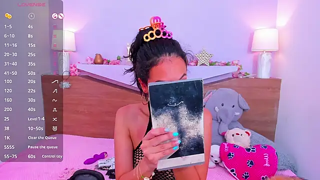 MichellRose7 online show from 03/22/25, 08:26