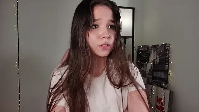 Snapshot of purrrrrrrrr chatting on 12/05/24, 07:28 purrrrrrrrr online show from 12/05/24, 07:28