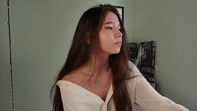 Snapshot of purrrrrrrrr chatting on 12/07/24, 02:57 purrrrrrrrr online show from 12/07/24, 02:57