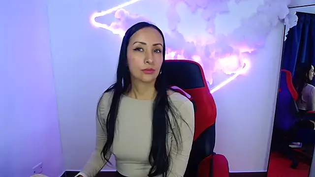 yaralyminjo2 online show from 02/11/25, 12:37