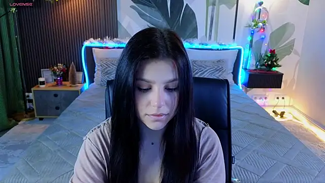Jenna Adams  online show from 12/07/24, 12:19