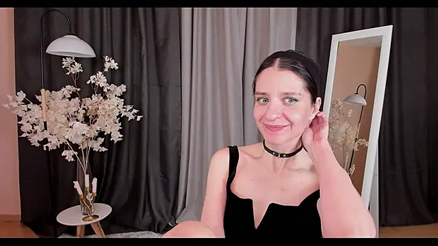 helentasty online show from 01/31/25, 03:33