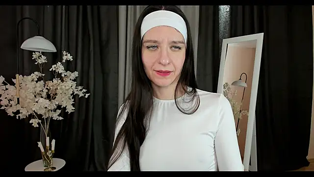 helentasty online show from 02/02/25, 06:48