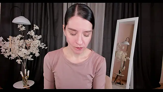 helentasty online show from 02/03/25, 03:42