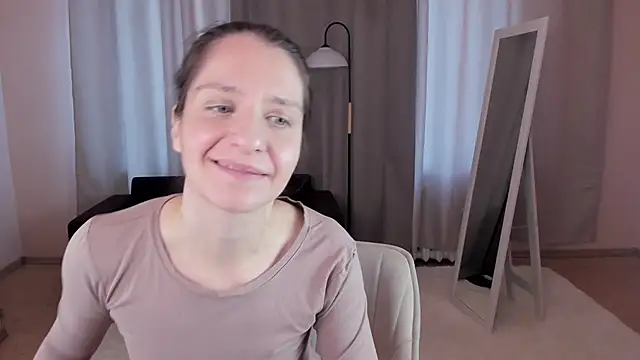 helentasty online show from 09/26/25, 02:59