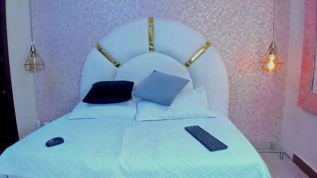 sophie 1 online show from 03/16/25, 12:12