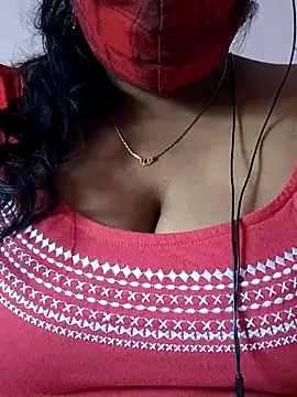 Snapshot of mallu-sumi chatting on 11/26/25, 07:09 mallu-sumi online show from 11/26/25, 07:09