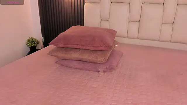 kristakinnky online show from 06/08/26, 12:27
