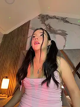 Emily Trujillo online show from 06/05/26, 07:30