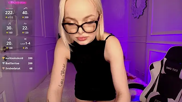 horny blondiee online show from 12/24/24, 02:12