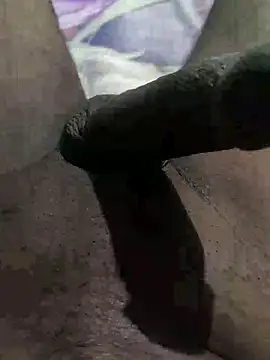 Snapshot of pusssyhub chatting on 10/15/25, 05:35 pusssyhub online show from 10/15/25, 05:35