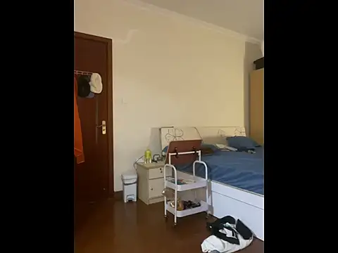 hkwildguy online show from 06/17/26, 07:48