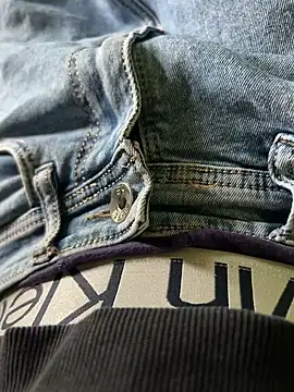 Privateseducer online show from 12/30/24, 07:04