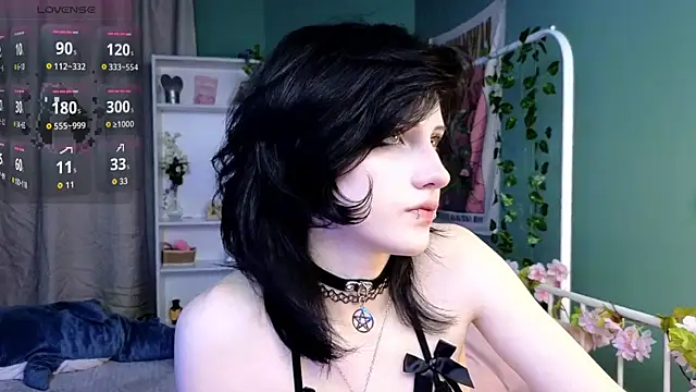 dark vamp  online show from 10/10/25, 03:22