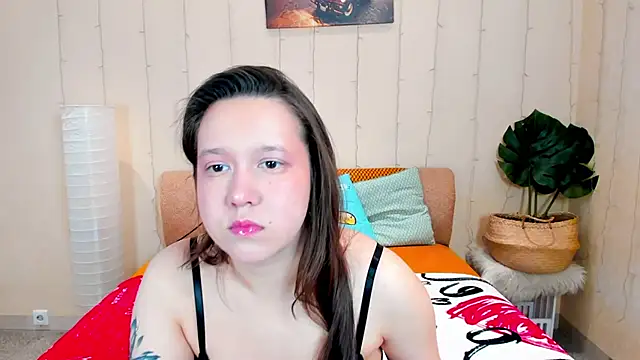 Snapshot of Mira_Karter chatting on 06/11/26, 03:48 Mira Karter online show from 06/11/26, 03:48
