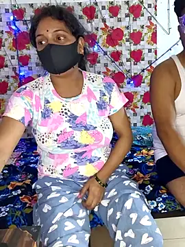 Snapshot of PeaCoooock chatting on 09/17/25, 07:04 PeaCoooock online show from 09/17/25, 07:04