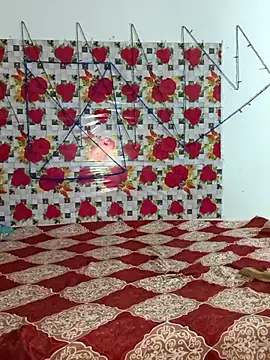 Snapshot of PeaCoooock chatting on 10/04/25, 05:44 PeaCoooock online show from 10/04/25, 05:44