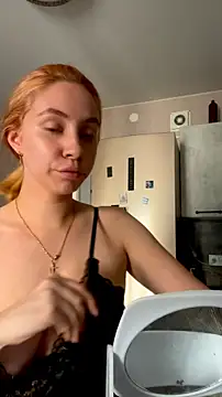 Kitty Katrine online show from 09/18/25, 01:13